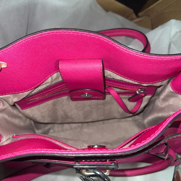 Michael Kors Pink Bag - Picture 3 of 4